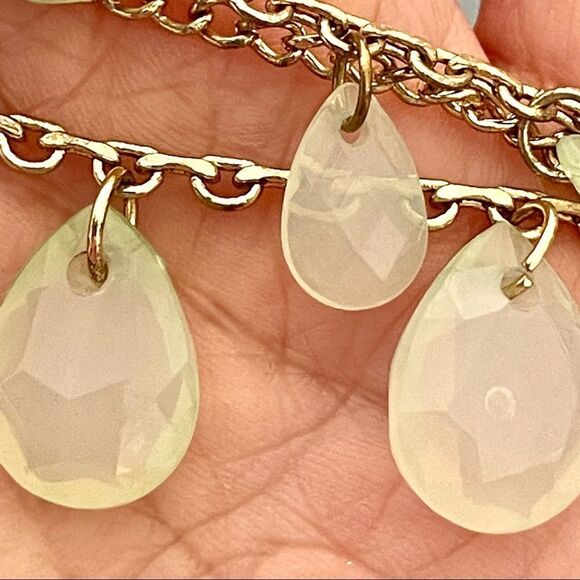 Gold tone 3 tier beaded necklace - Picture 12 of 12